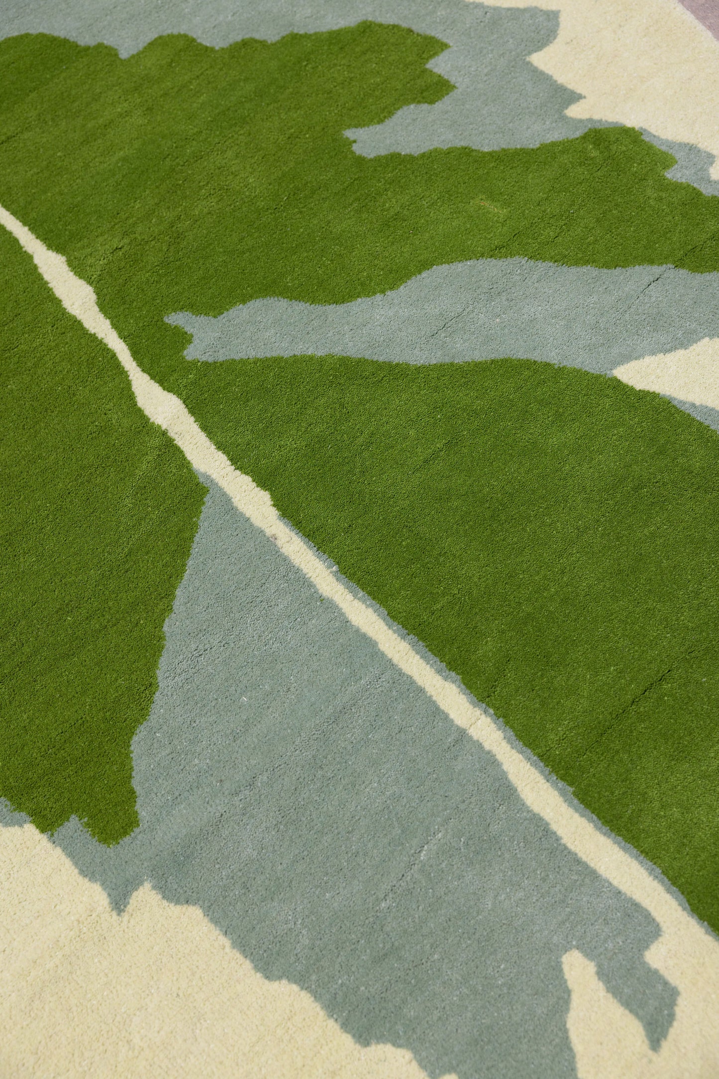 Leaf Rug 6 image 2