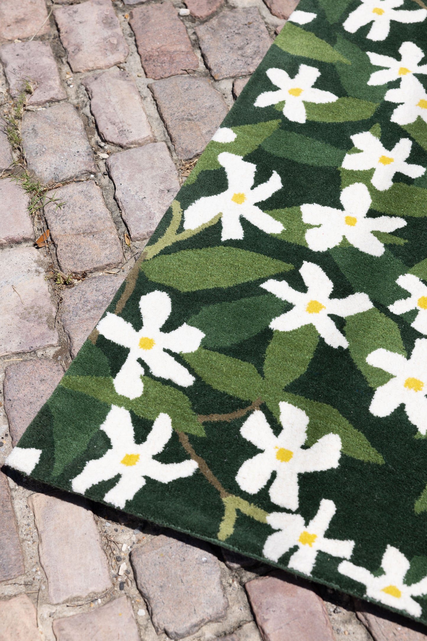 Jasmine Rug Tufted Day image 3