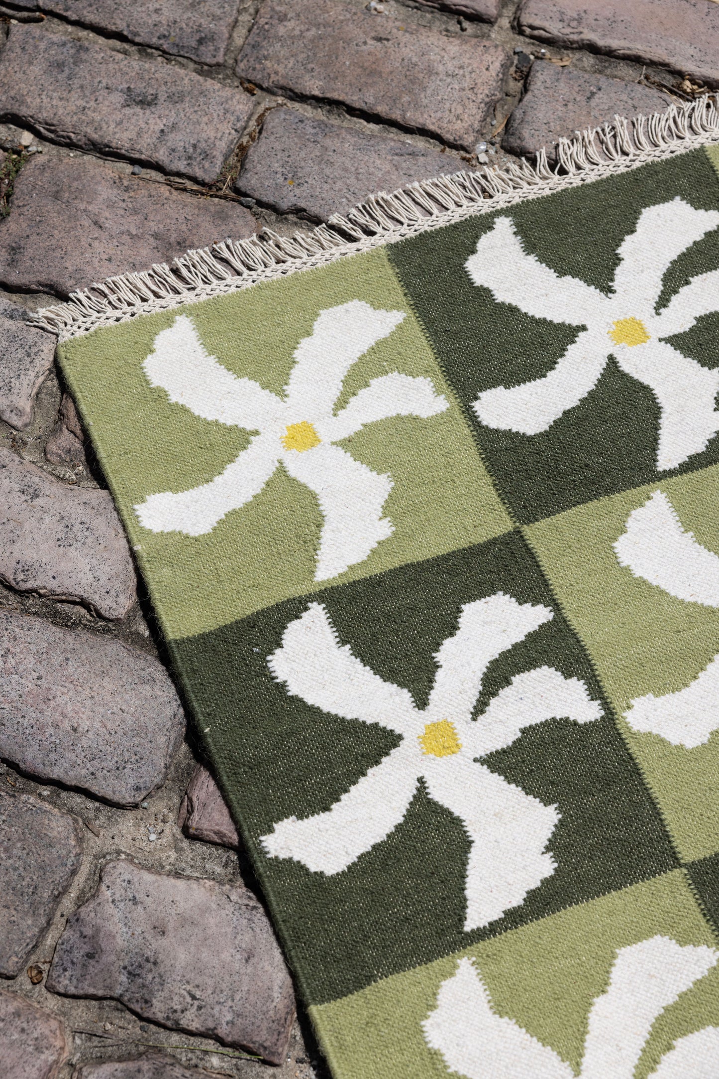 Jasmine Grid Flat Weave image 3