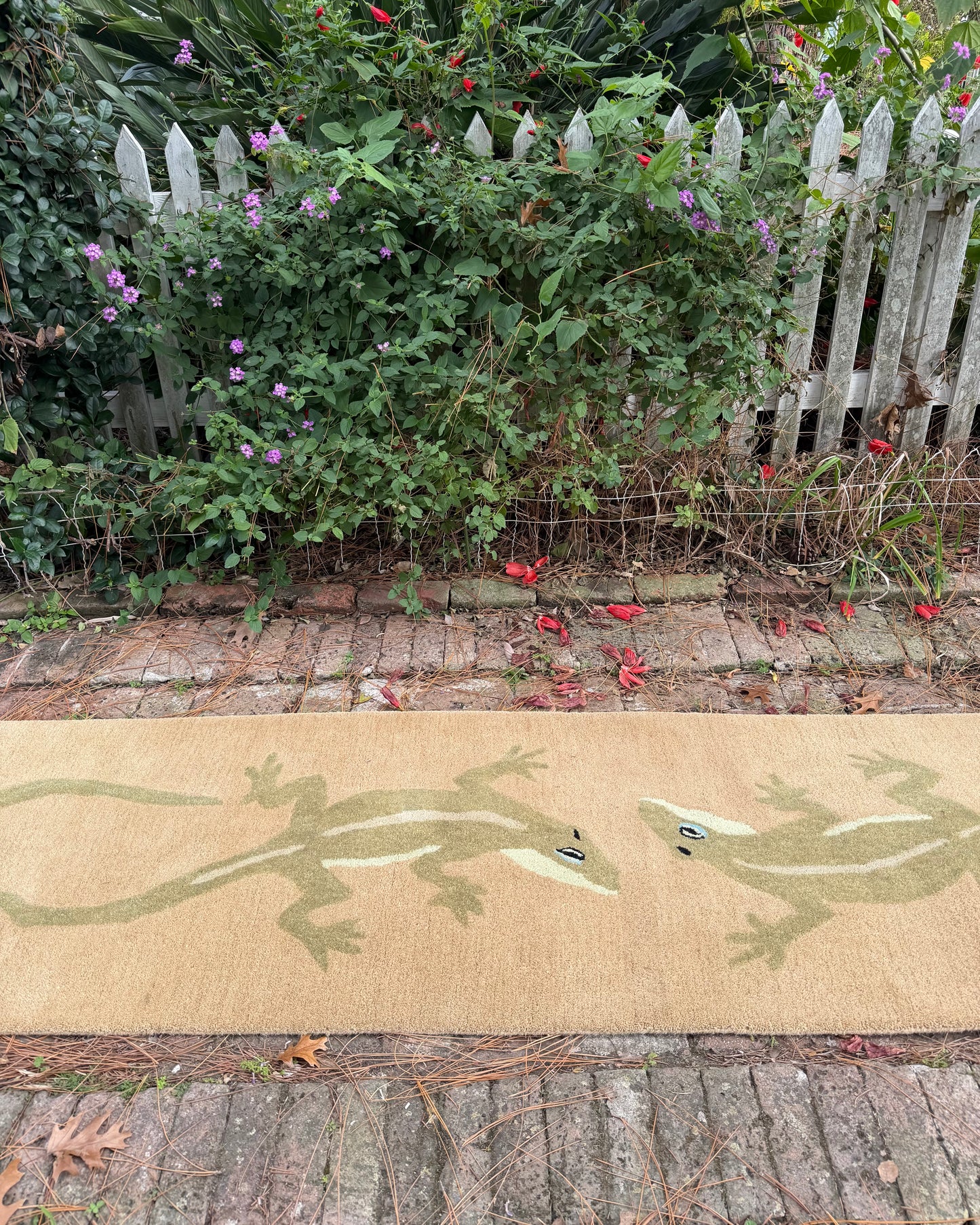 Anole Rug