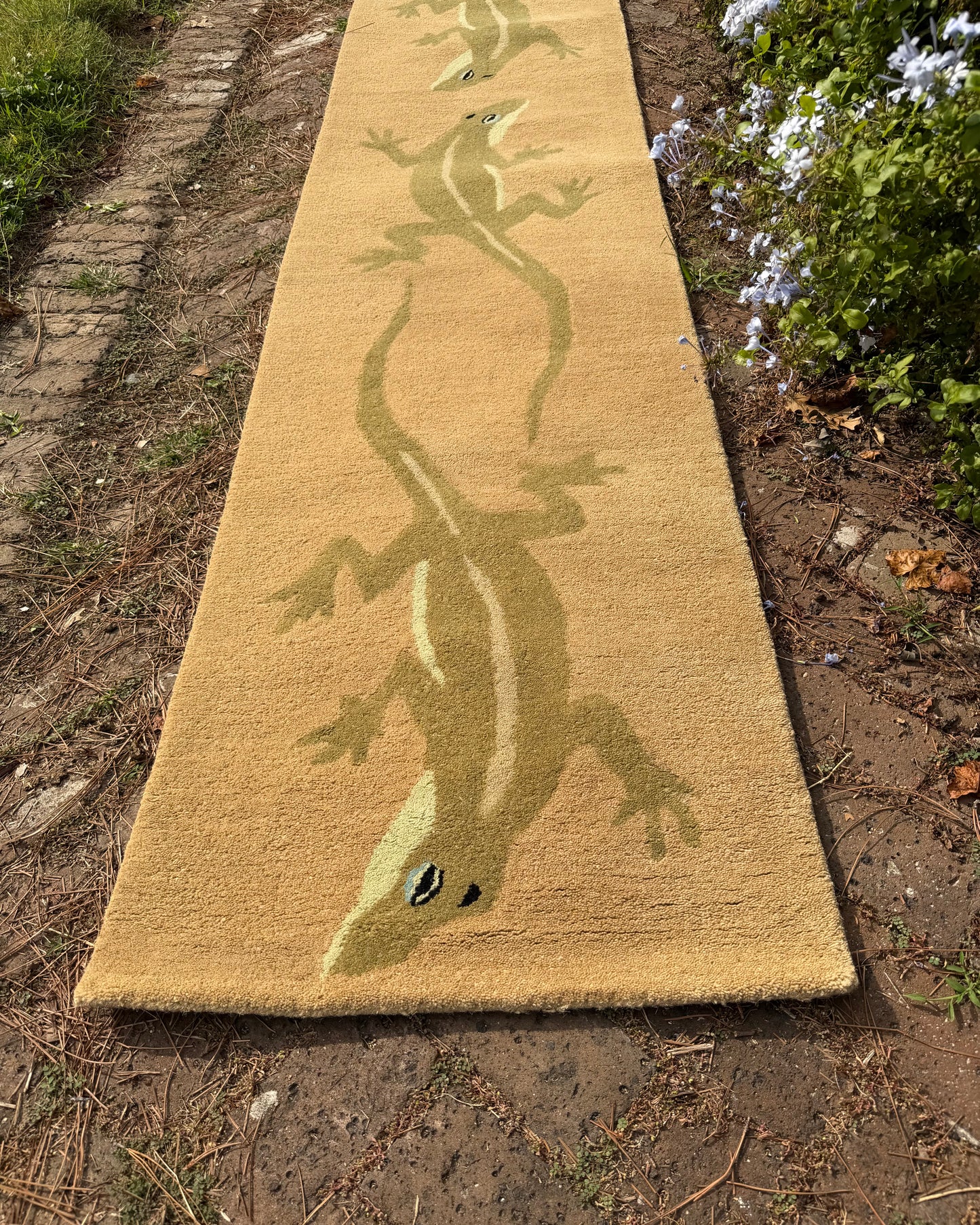 Anole Rug
