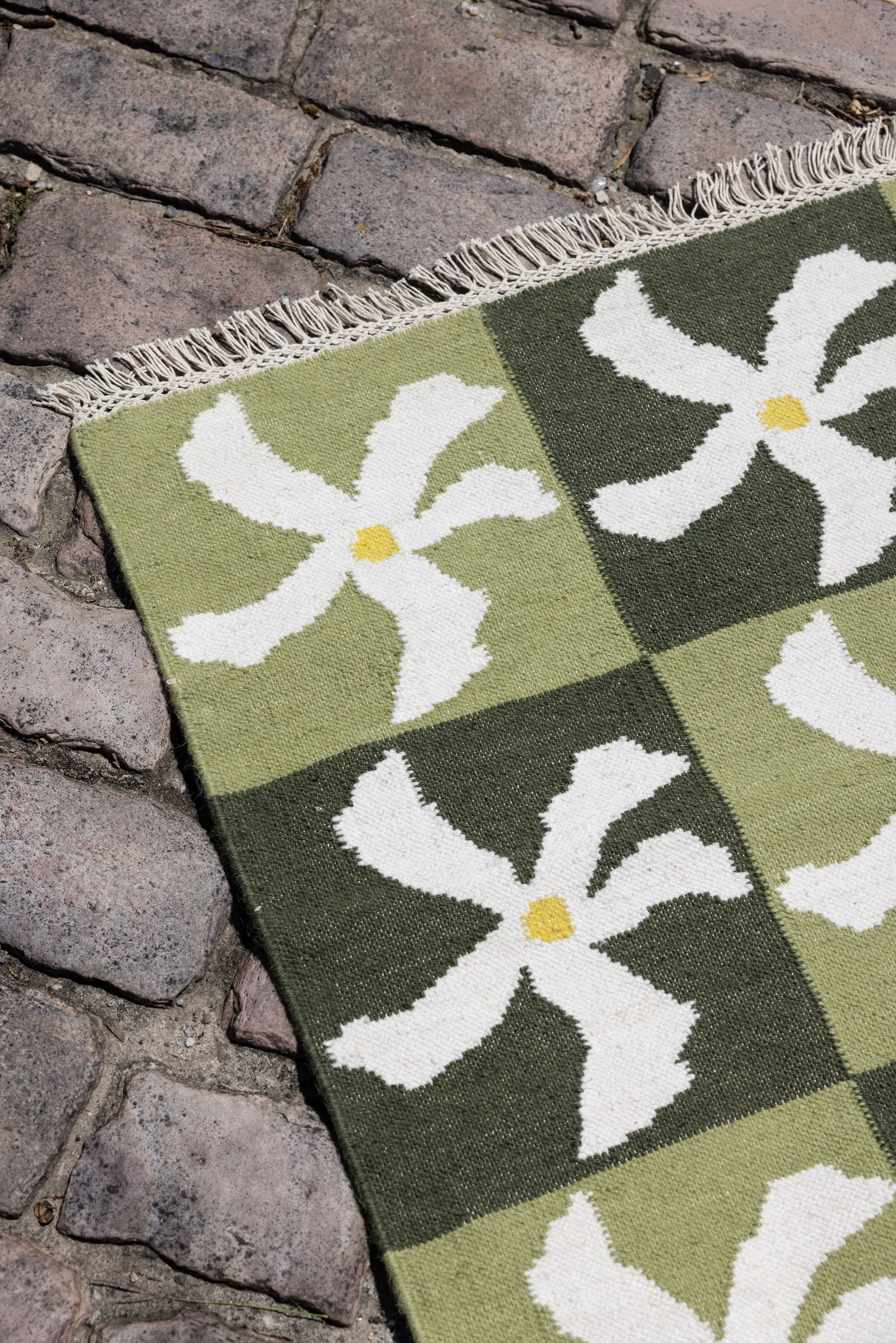 Jasmine Grid Flat Weave image 3