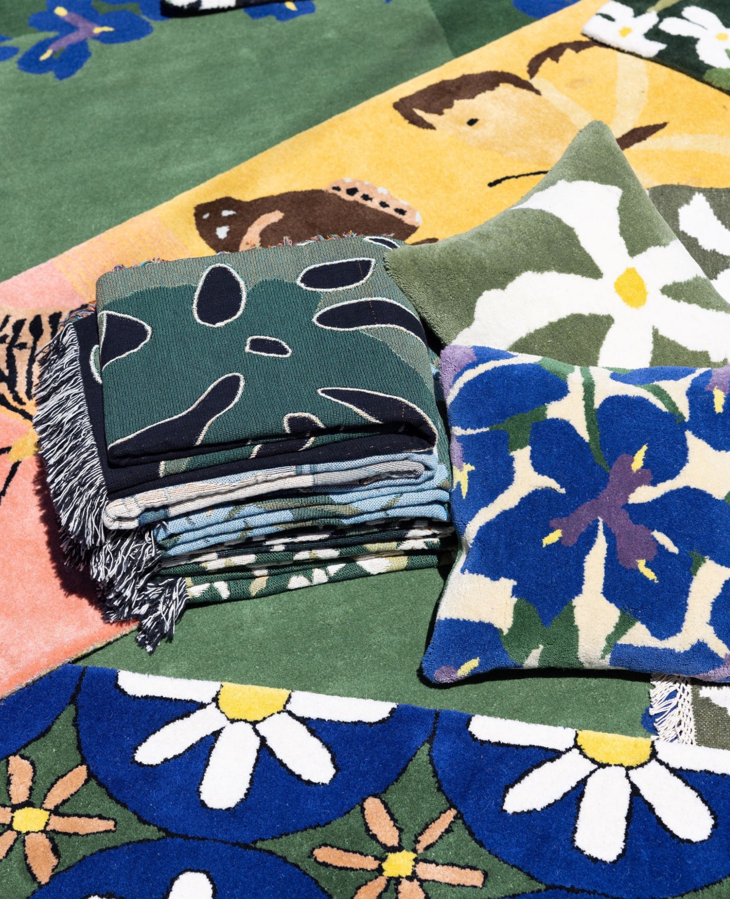 Monstera Blanket image 2