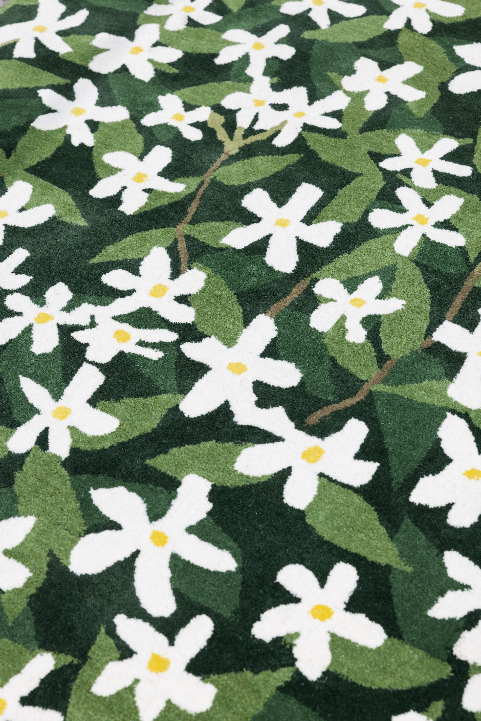 Jasmine Rug Tufted Day image 2